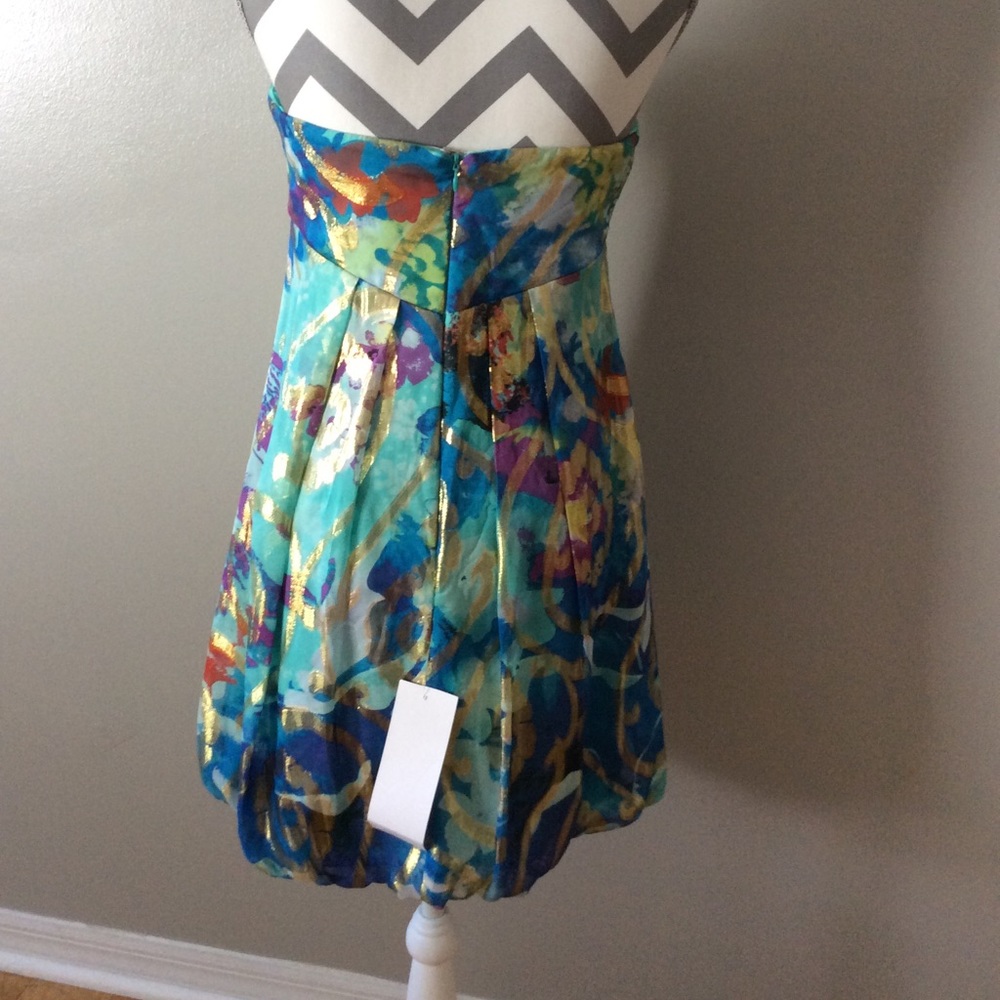 Colorful cache bubble dress - Picture 4 of 8